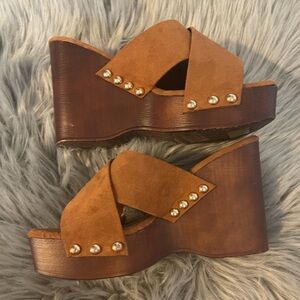 Bamboo Brown Suede Platform Wedge Sandals Size 8